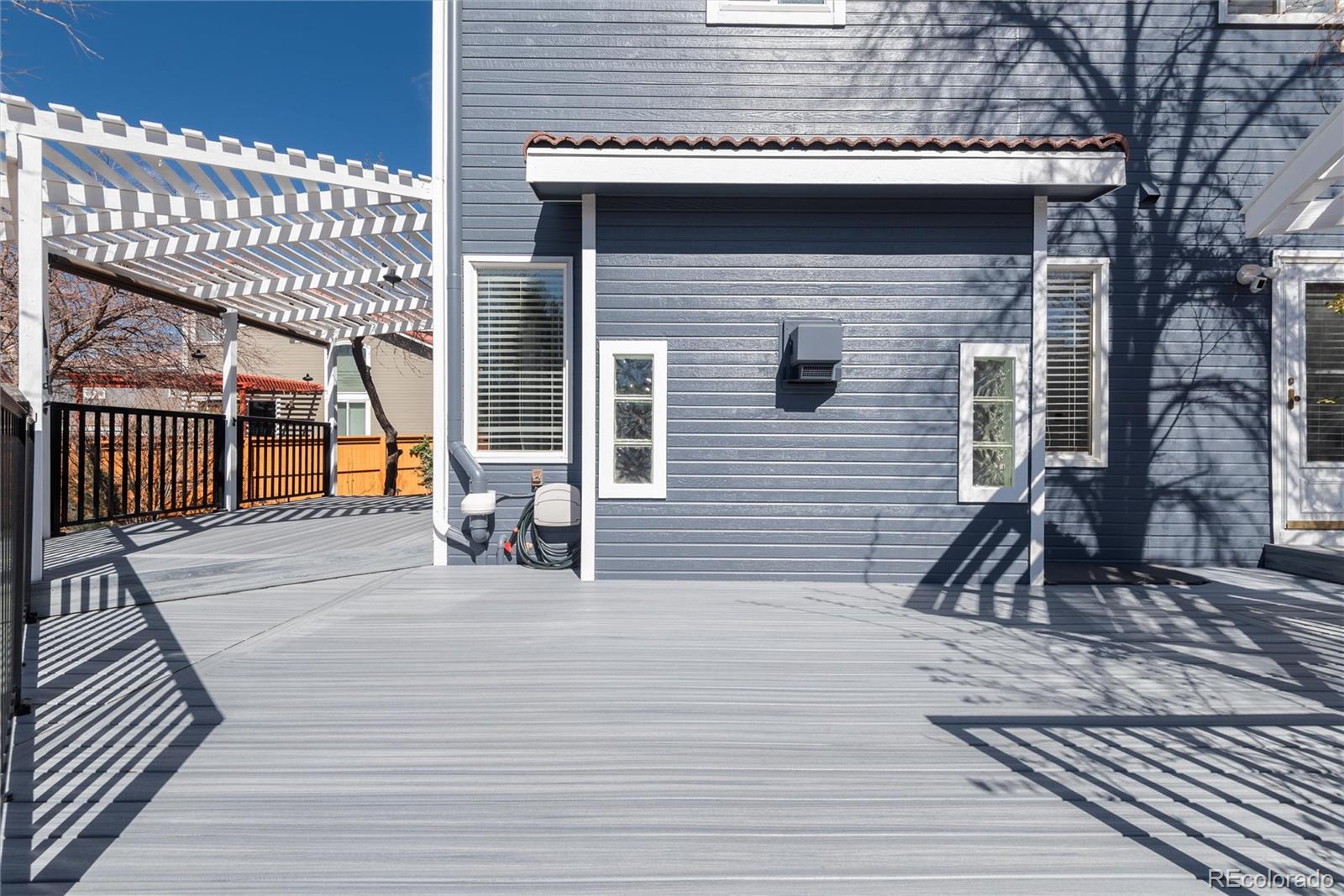 1494 Braewood Avenue