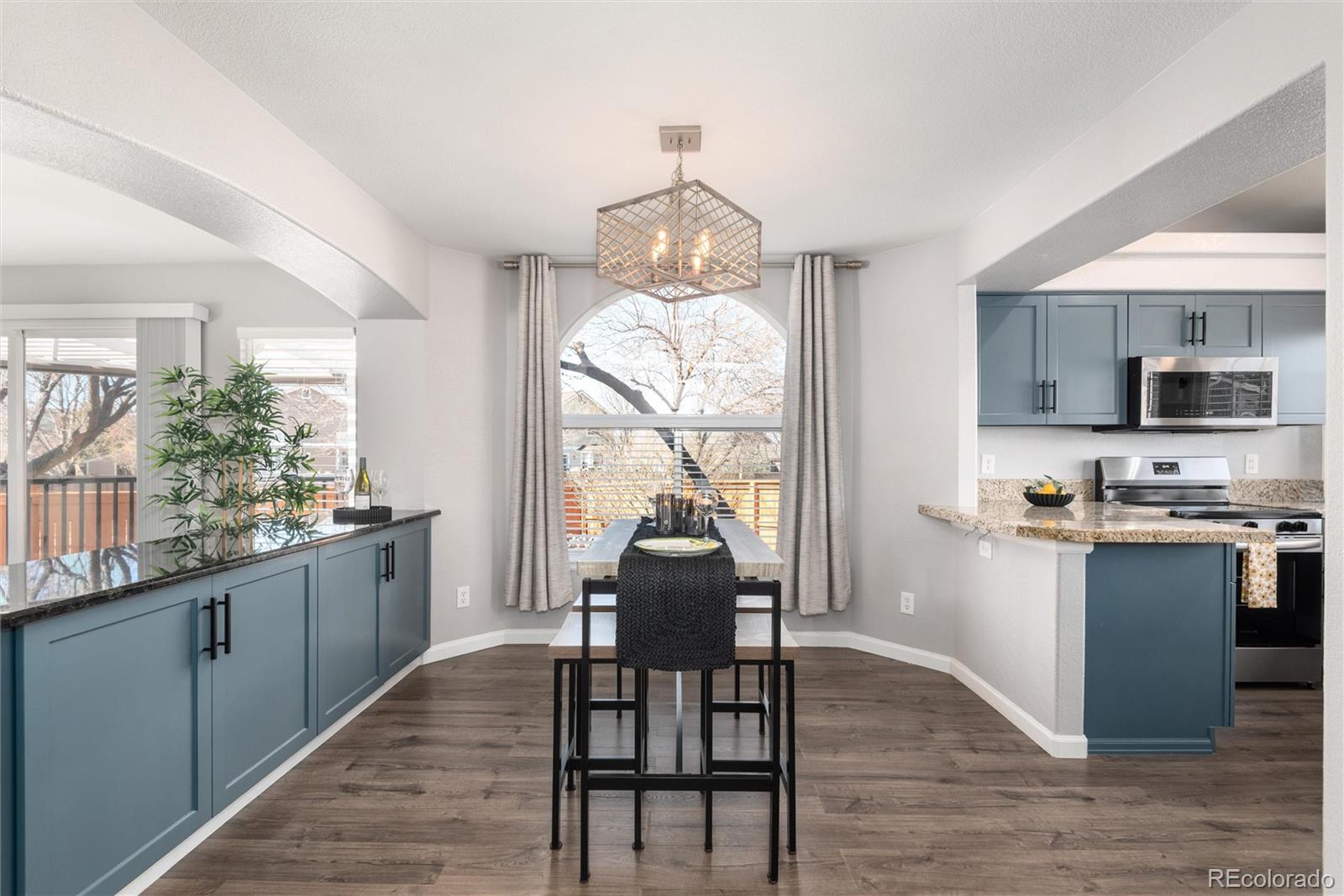 1494 Braewood Avenue