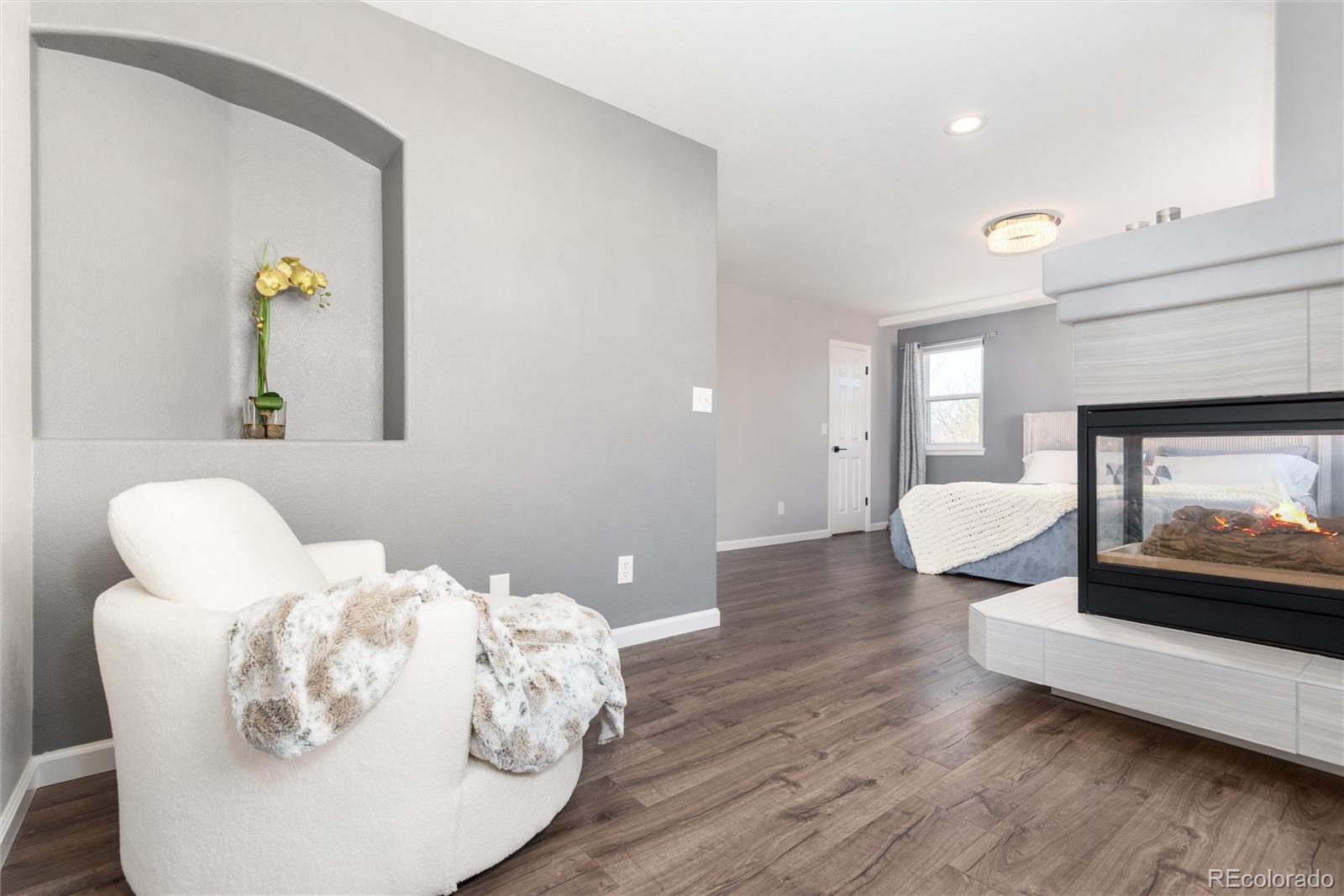 1494 Braewood Avenue