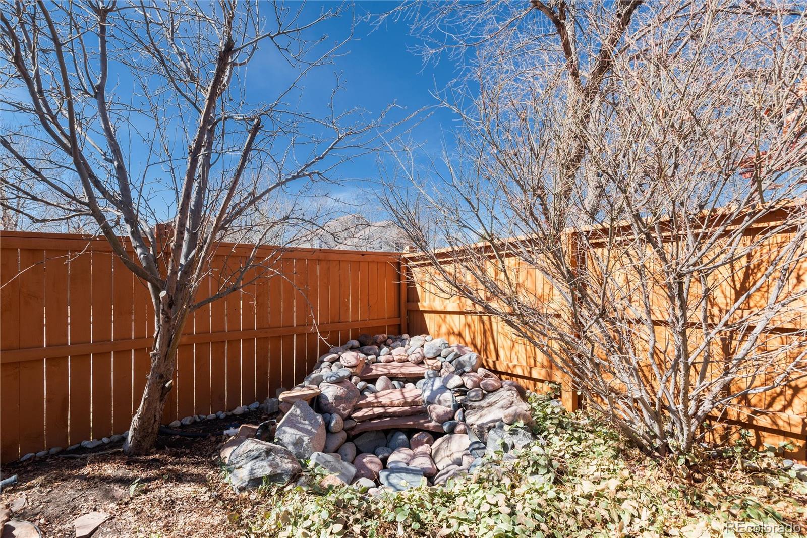 1494 Braewood Avenue