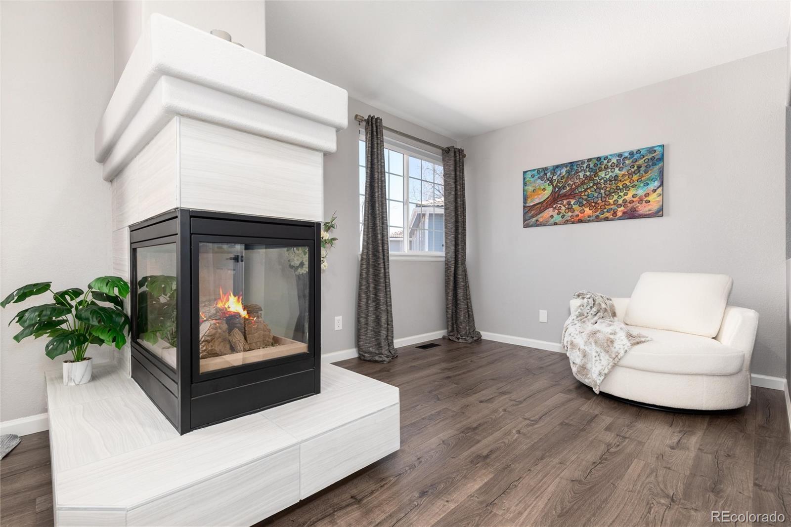 1494 Braewood Avenue