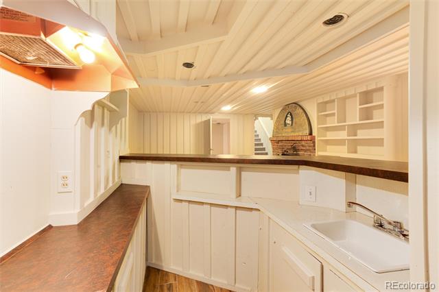 597 Oakland Court