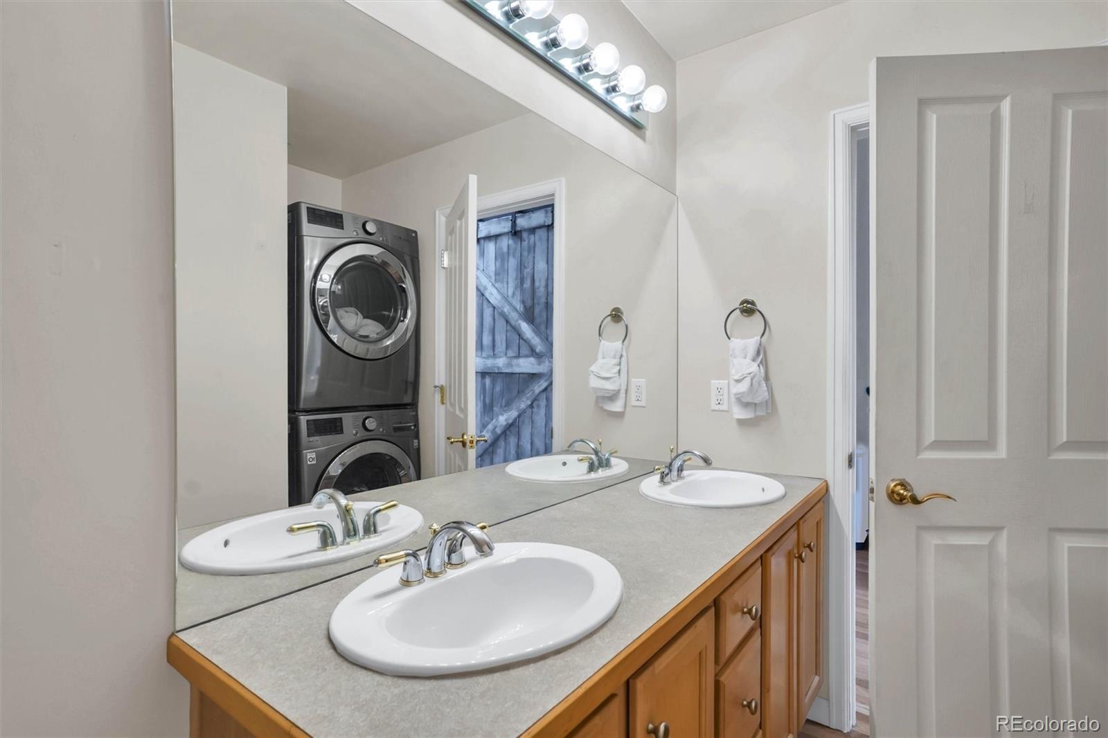 1555 California Street Unit: 601