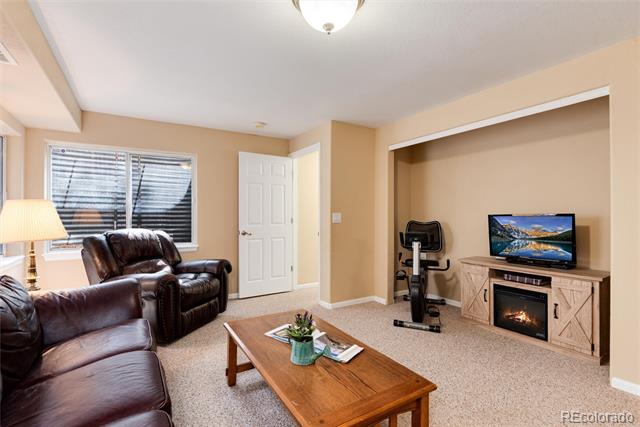 1374 Spotted Owl Way
