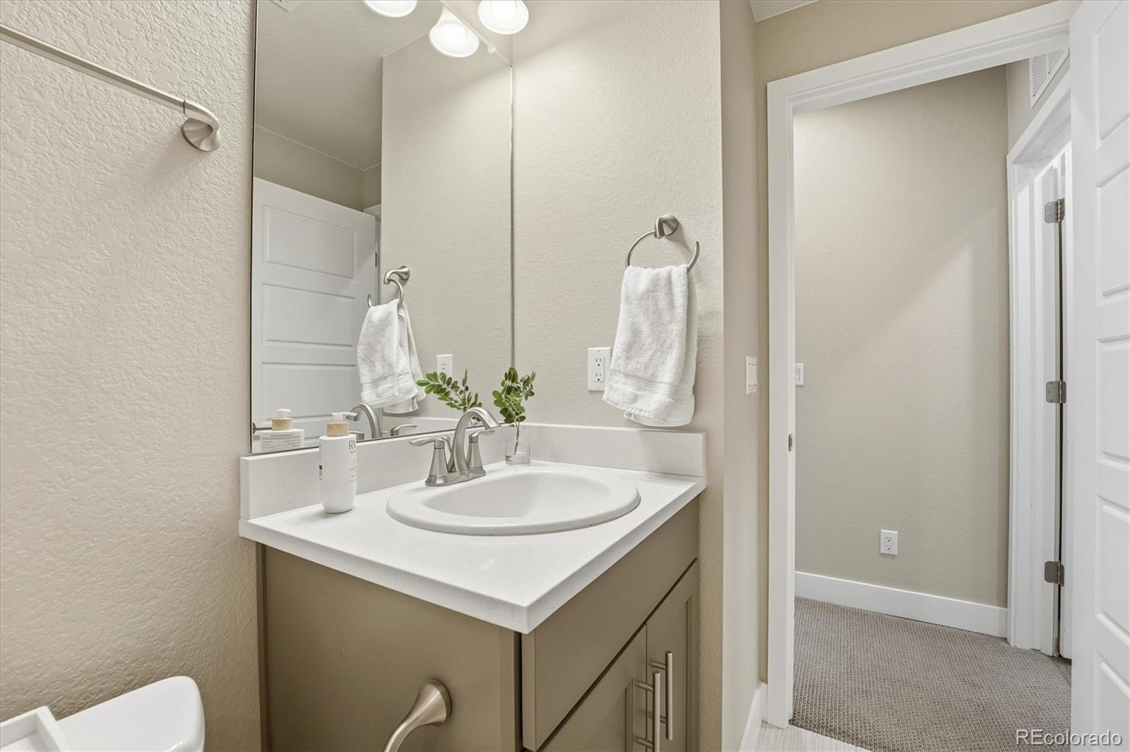 489 Meadowleaf Lane