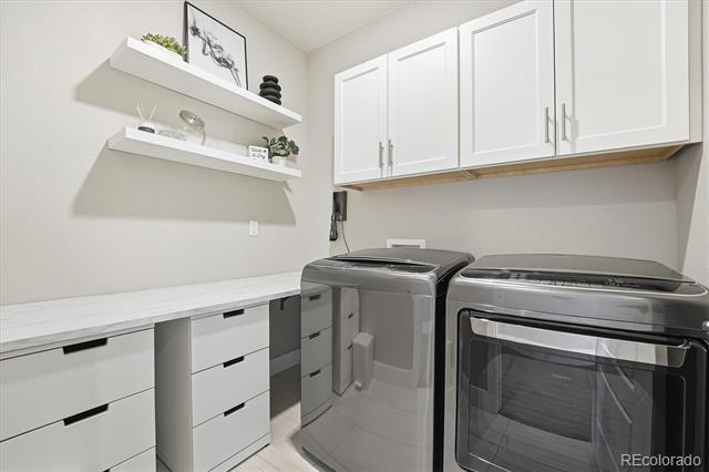 489 Meadowleaf Lane