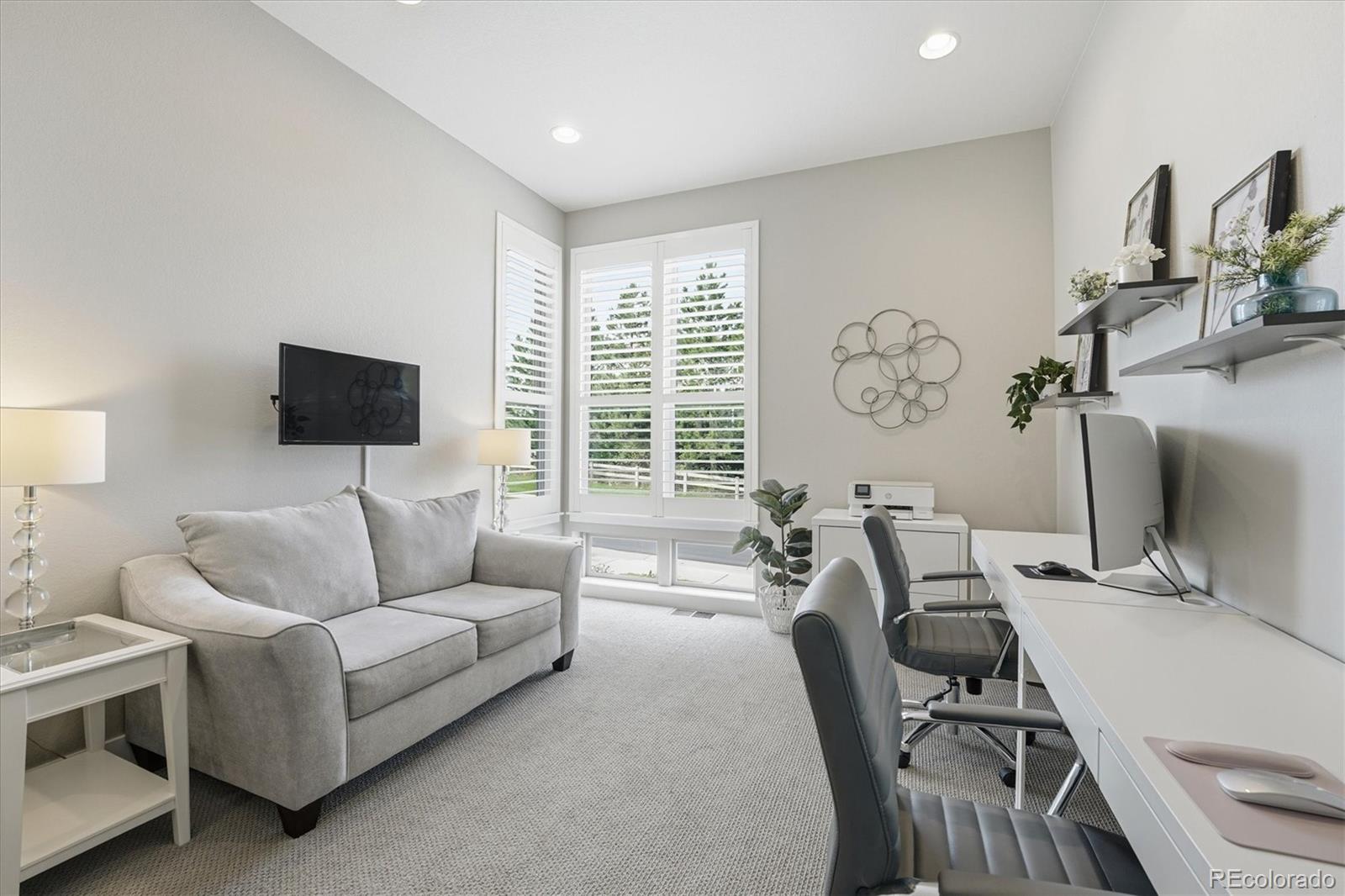 489 Meadowleaf Lane