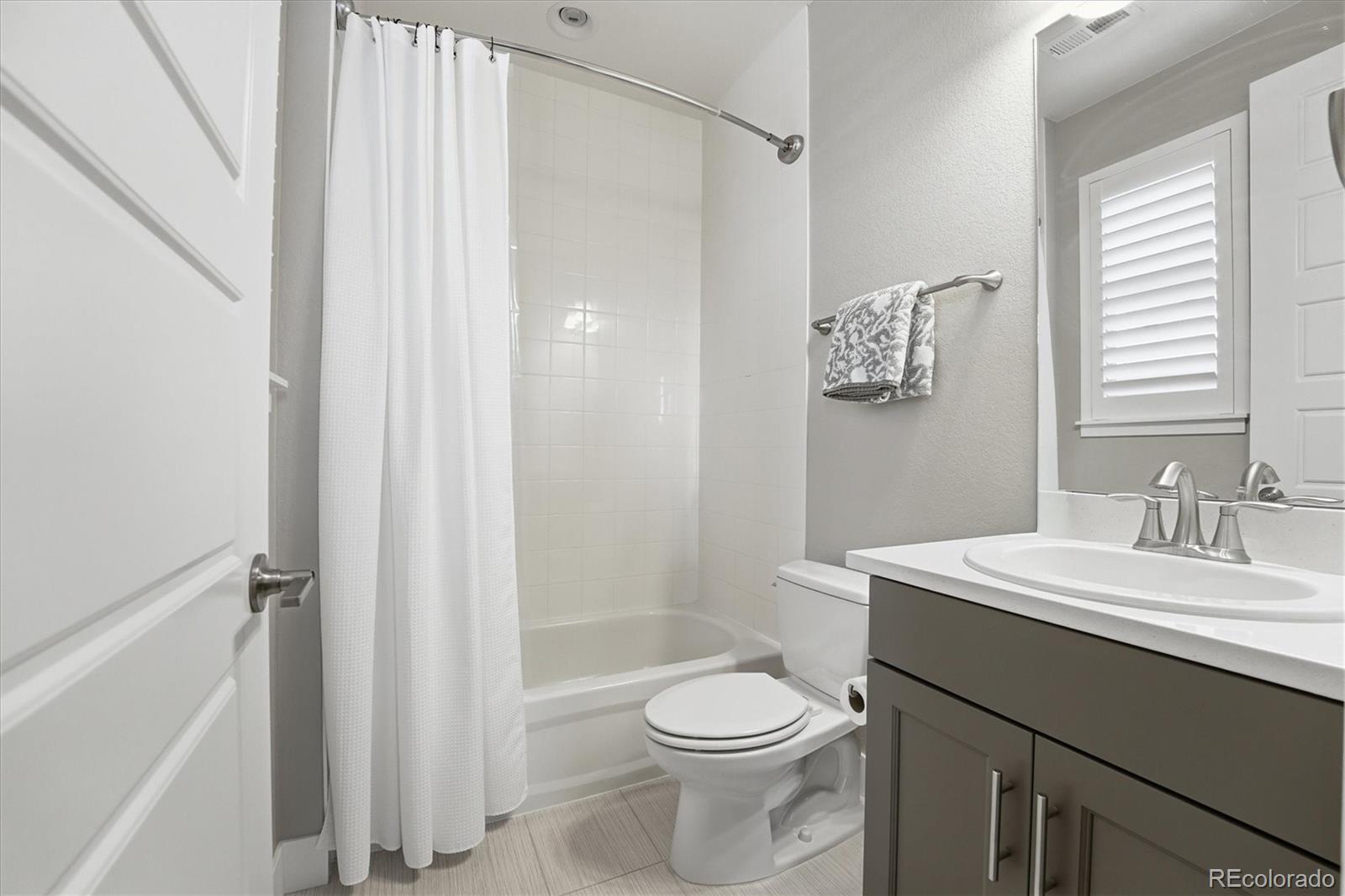 489 Meadowleaf Lane