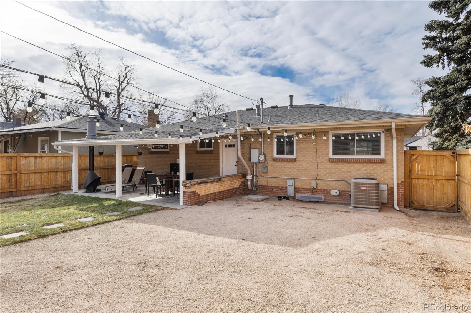1946 Rosemary Street