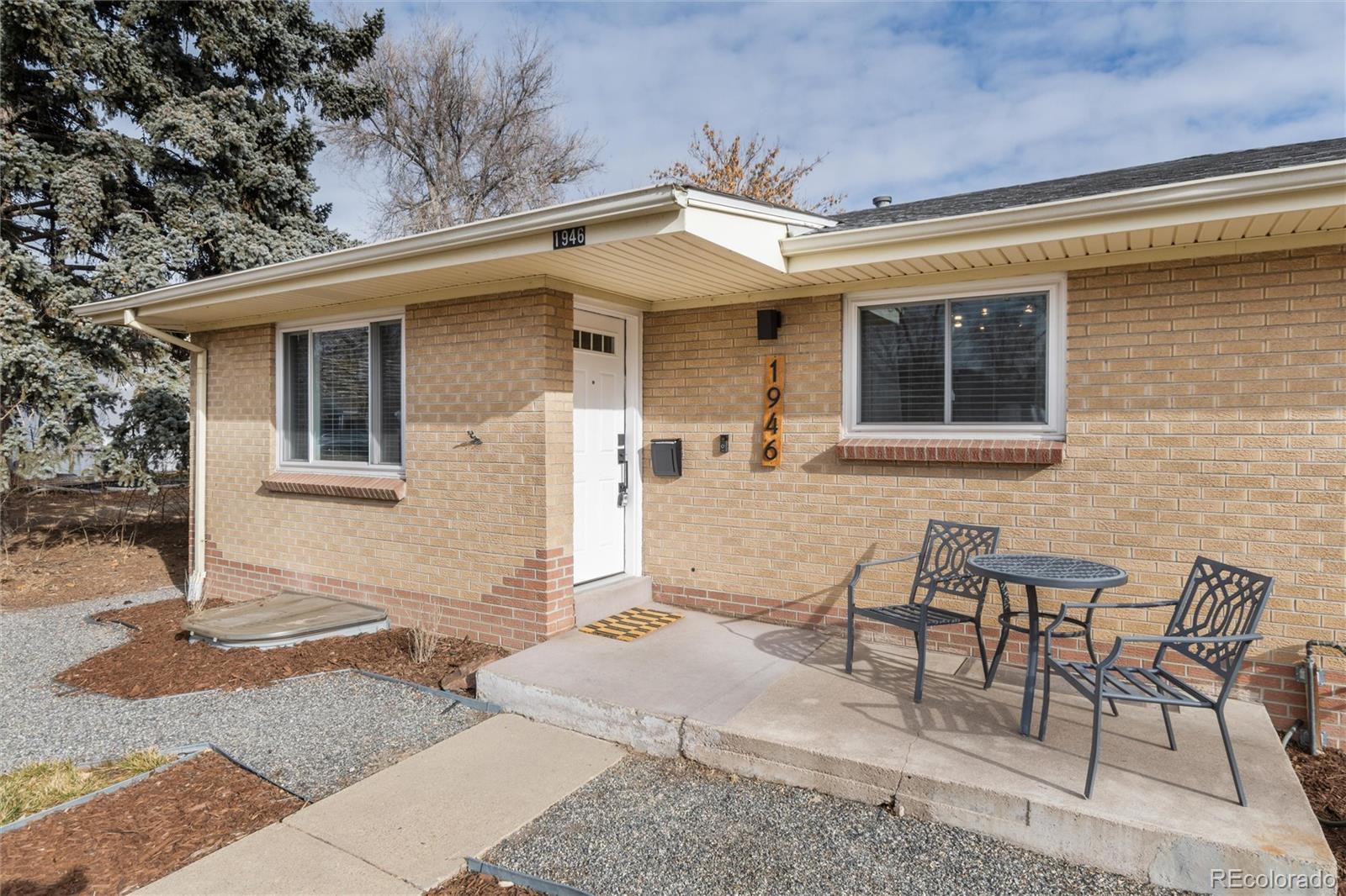 1946 Rosemary Street