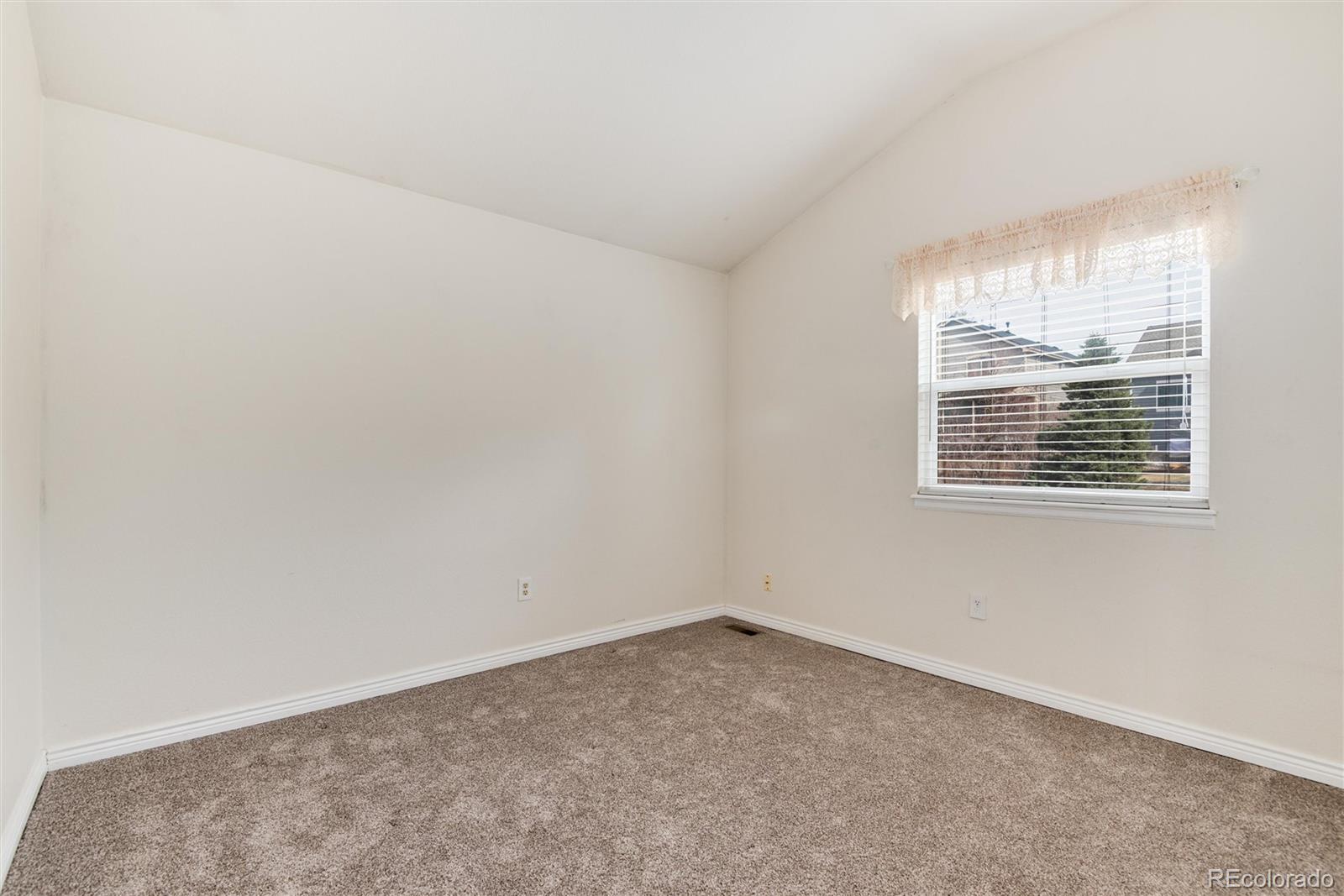 9866 Spring Hill Lane