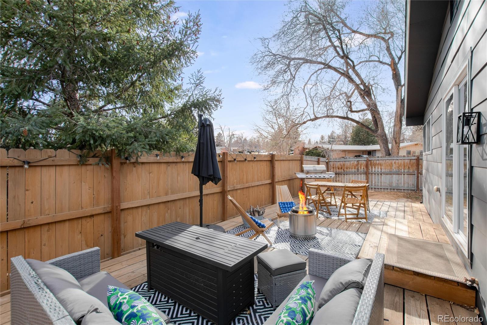 5819 W Elmhurst Drive