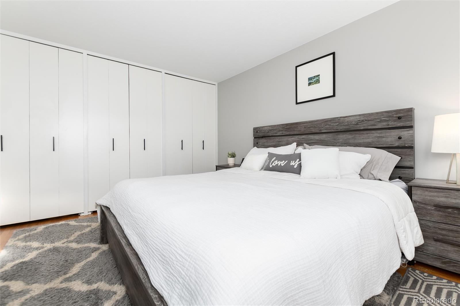 5819 W Elmhurst Drive