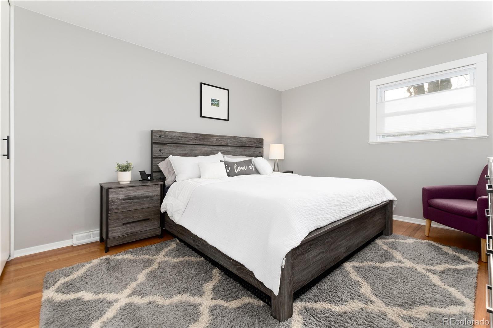 5819 W Elmhurst Drive