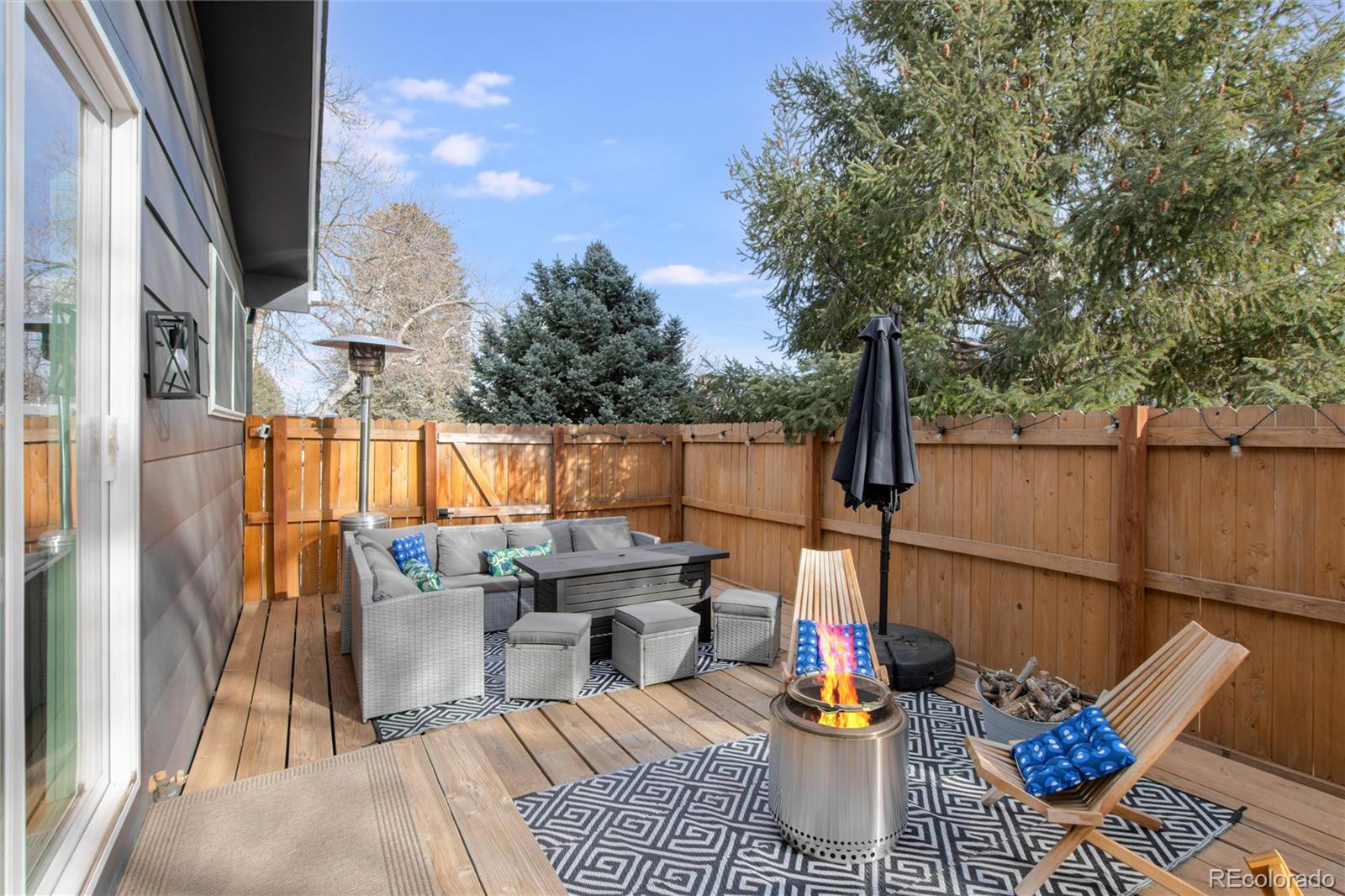 5819 W Elmhurst Drive