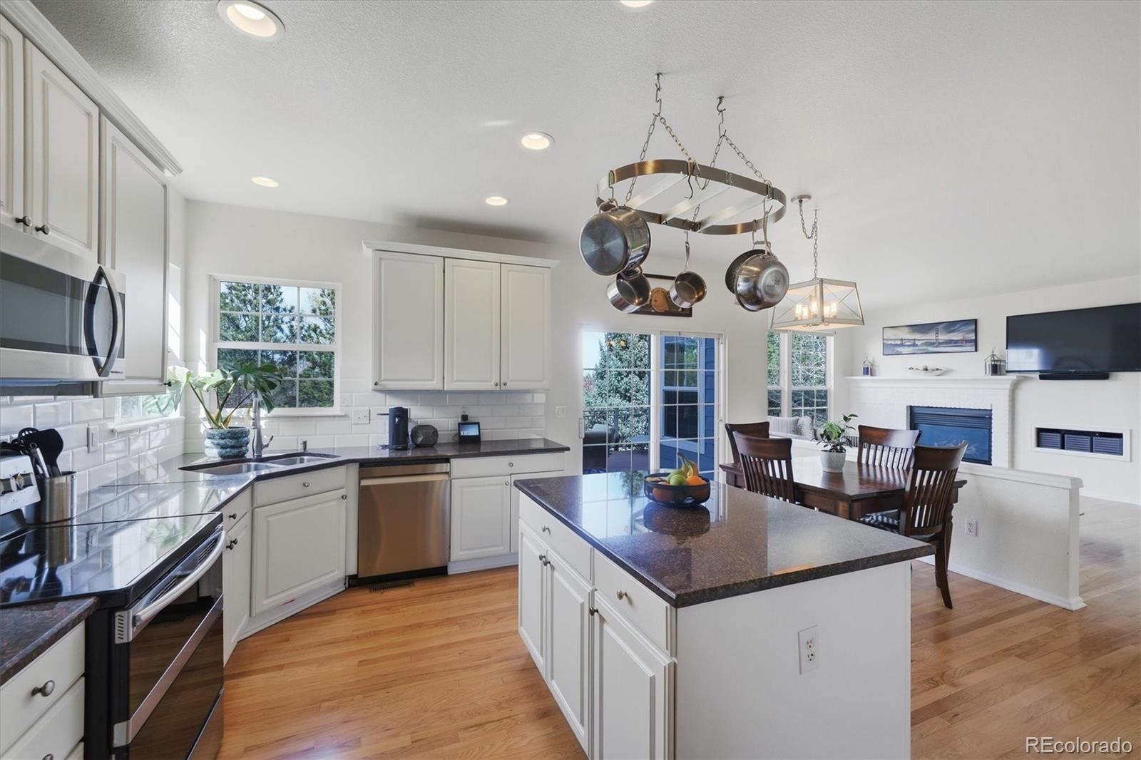 379 Shoreham Circle