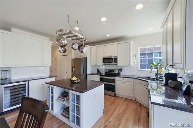 379 Shoreham Circle