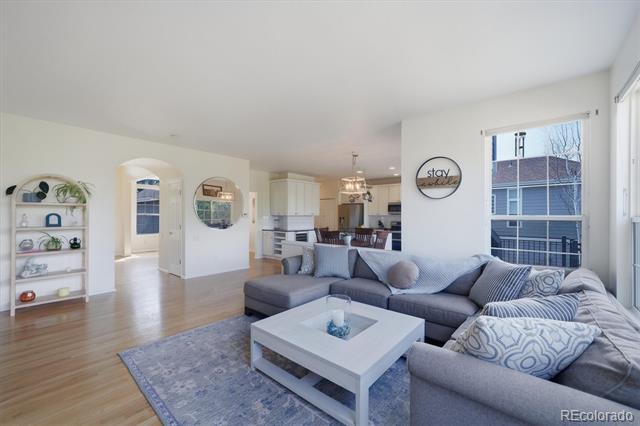 379 Shoreham Circle