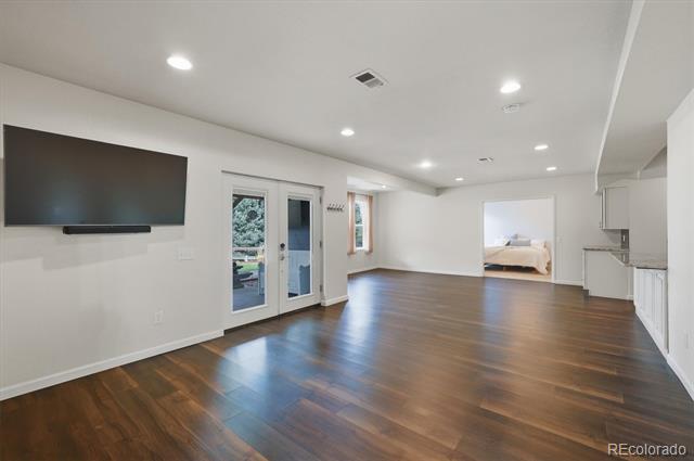 379 Shoreham Circle
