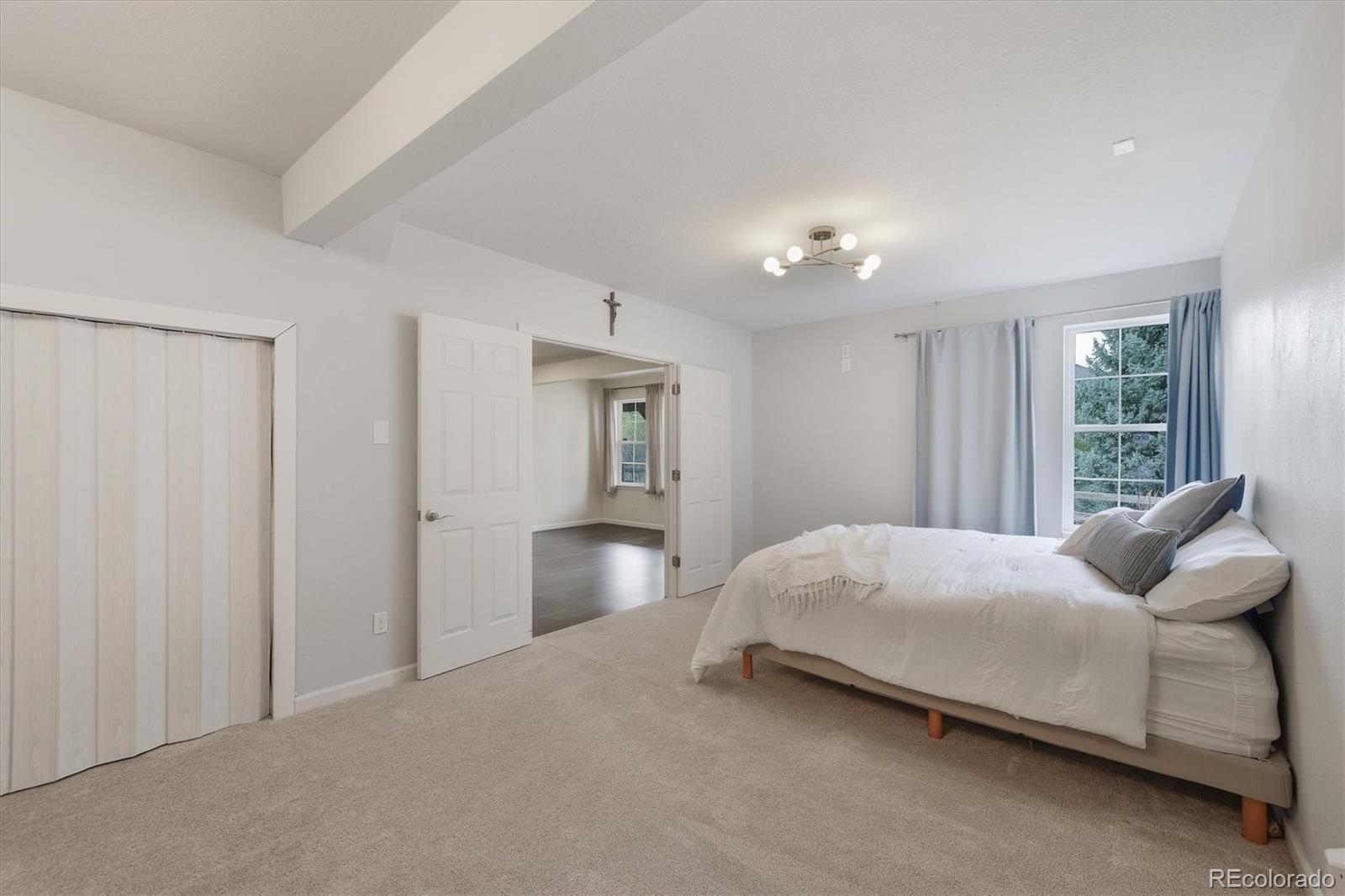 379 Shoreham Circle