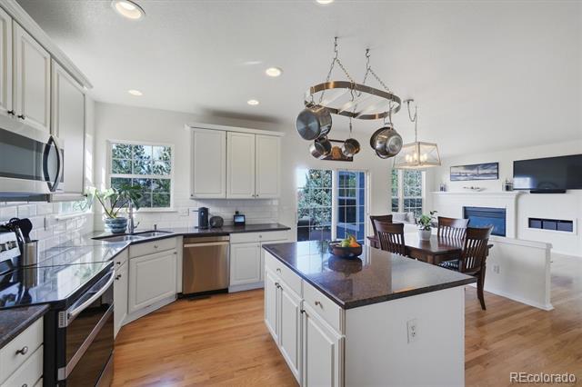 379 Shoreham Circle