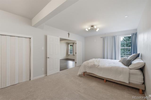 379 Shoreham Circle