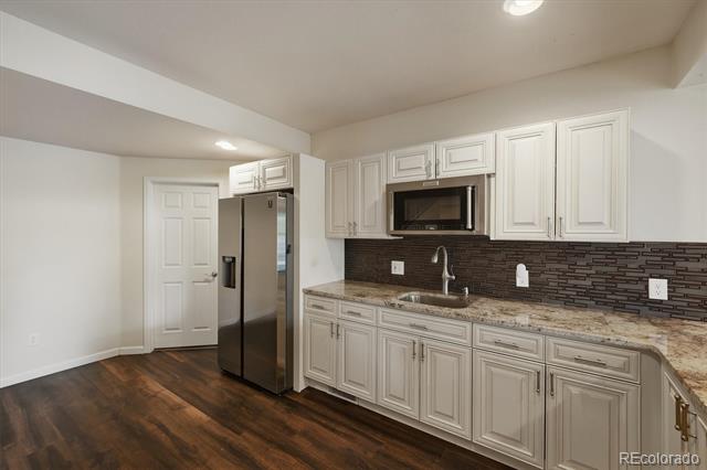 379 Shoreham Circle