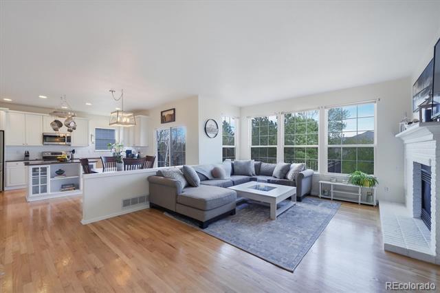 379 Shoreham Circle