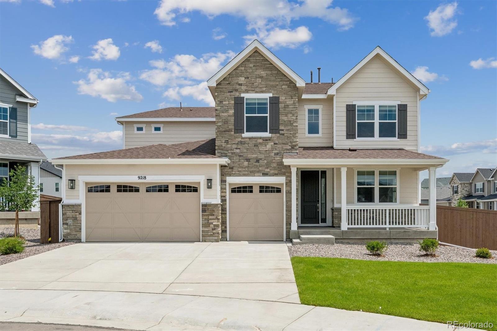 9218 Gold Lace Place