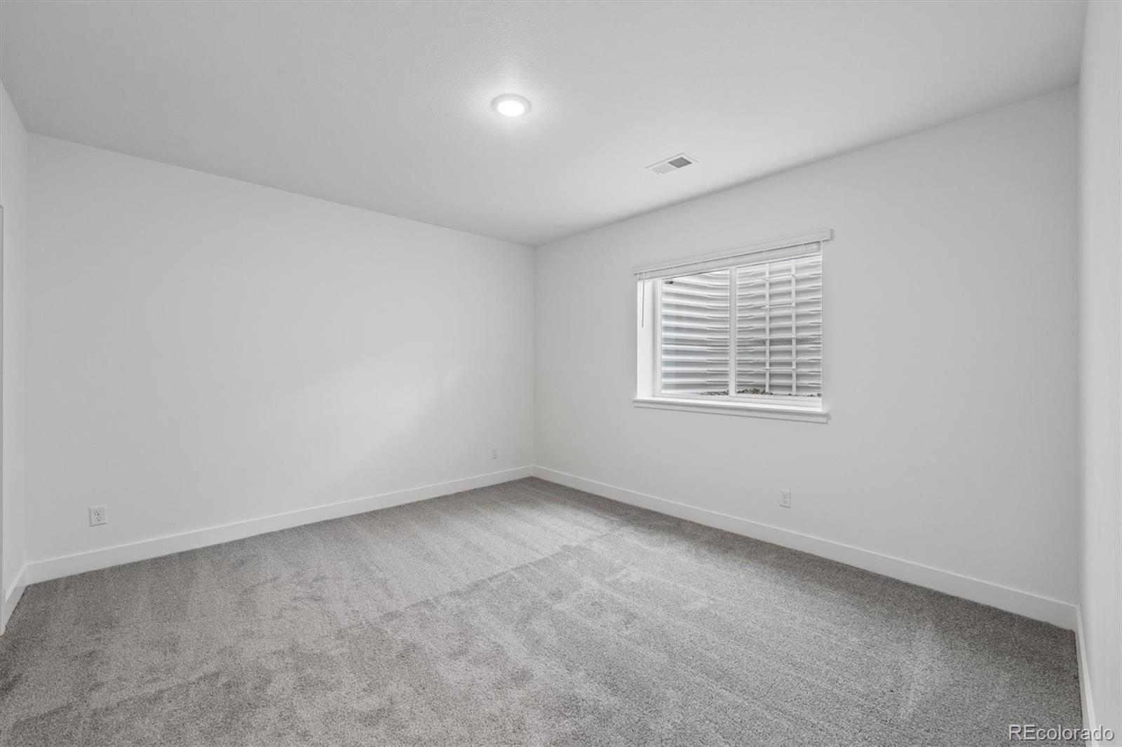 9218 Gold Lace Place