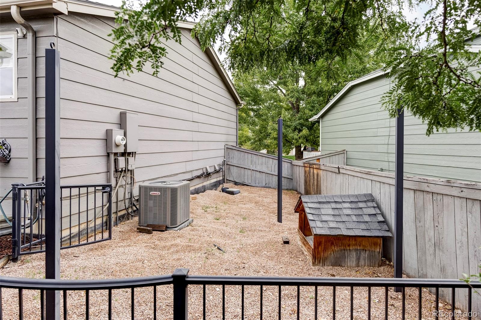 10433 Hyacinth Place