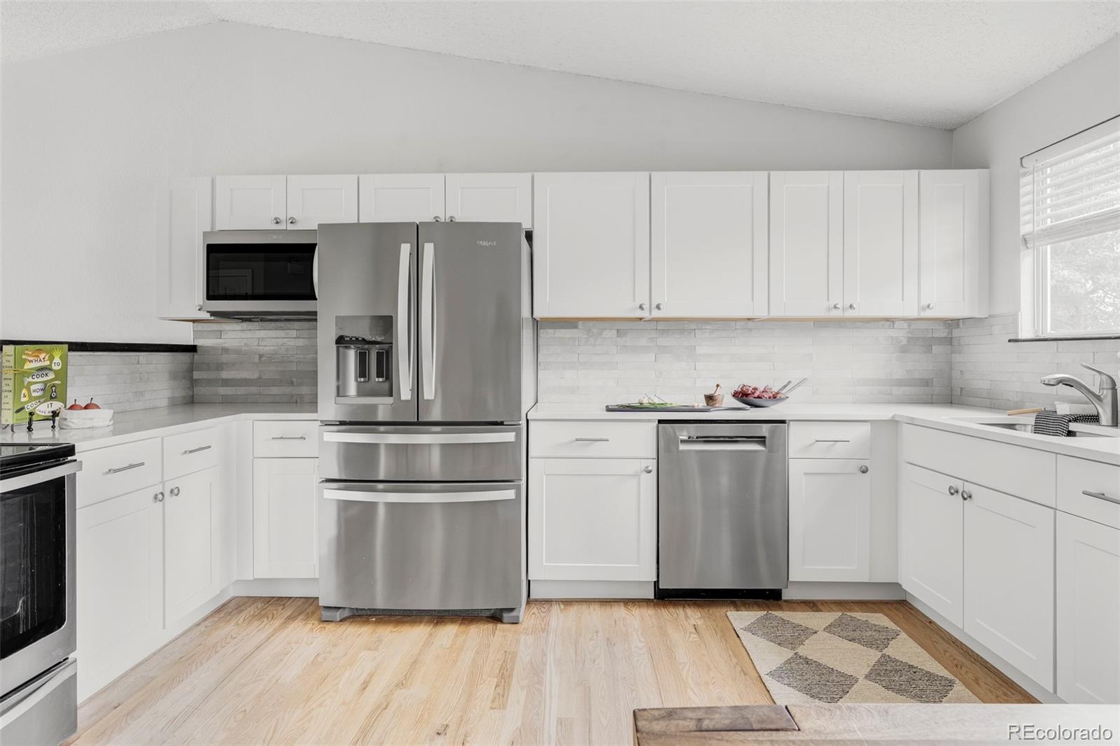 10433 Hyacinth Place