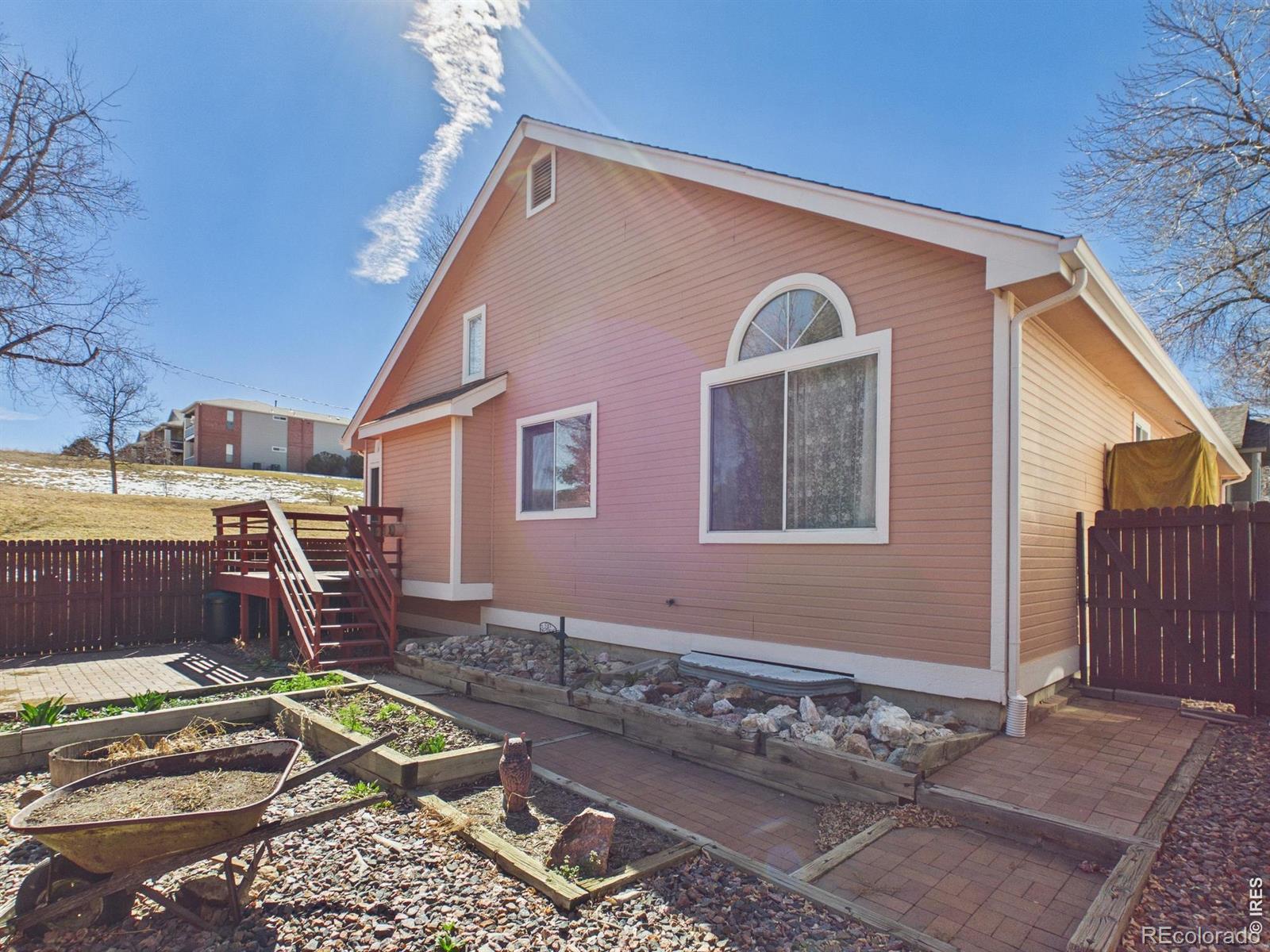 542 W Jamison Place