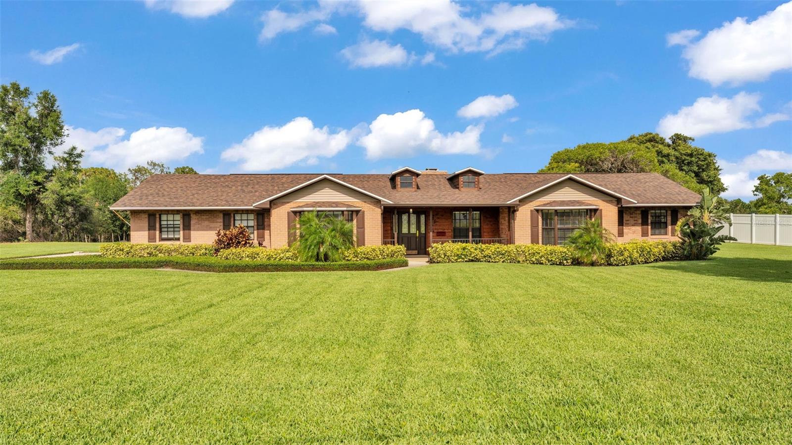 118 CALOOSA DR