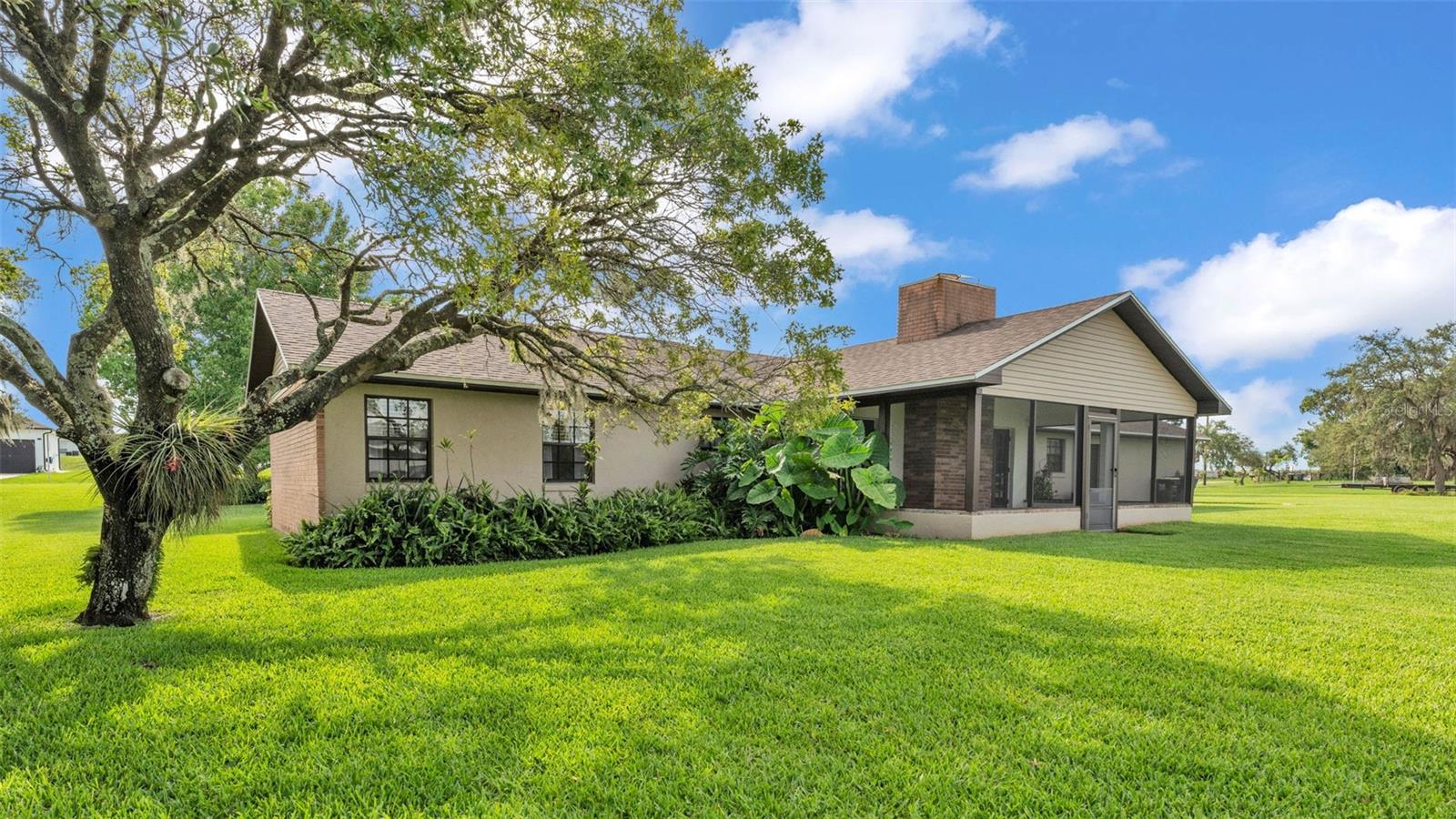 118 CALOOSA DR