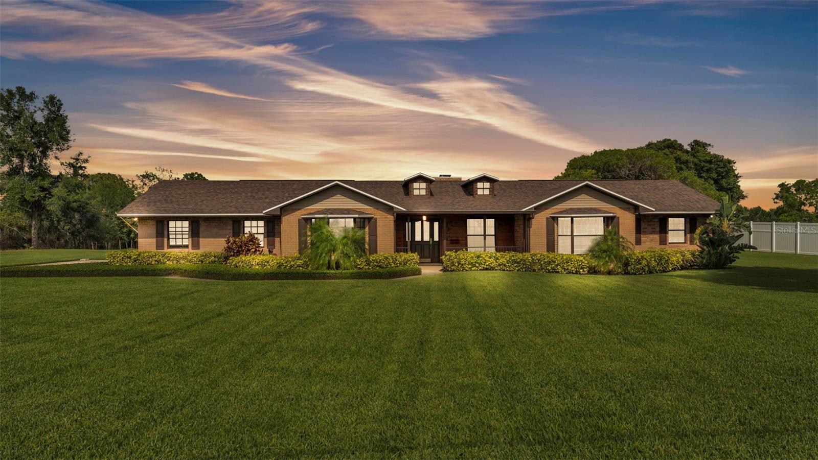 118 CALOOSA DR