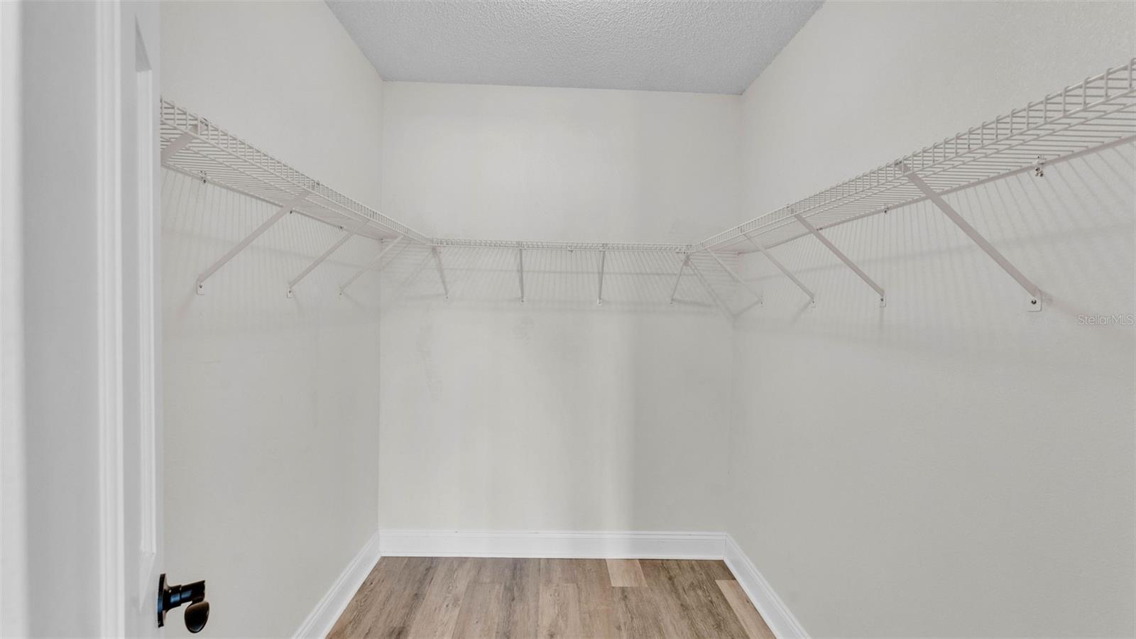 118 CALOOSA DR