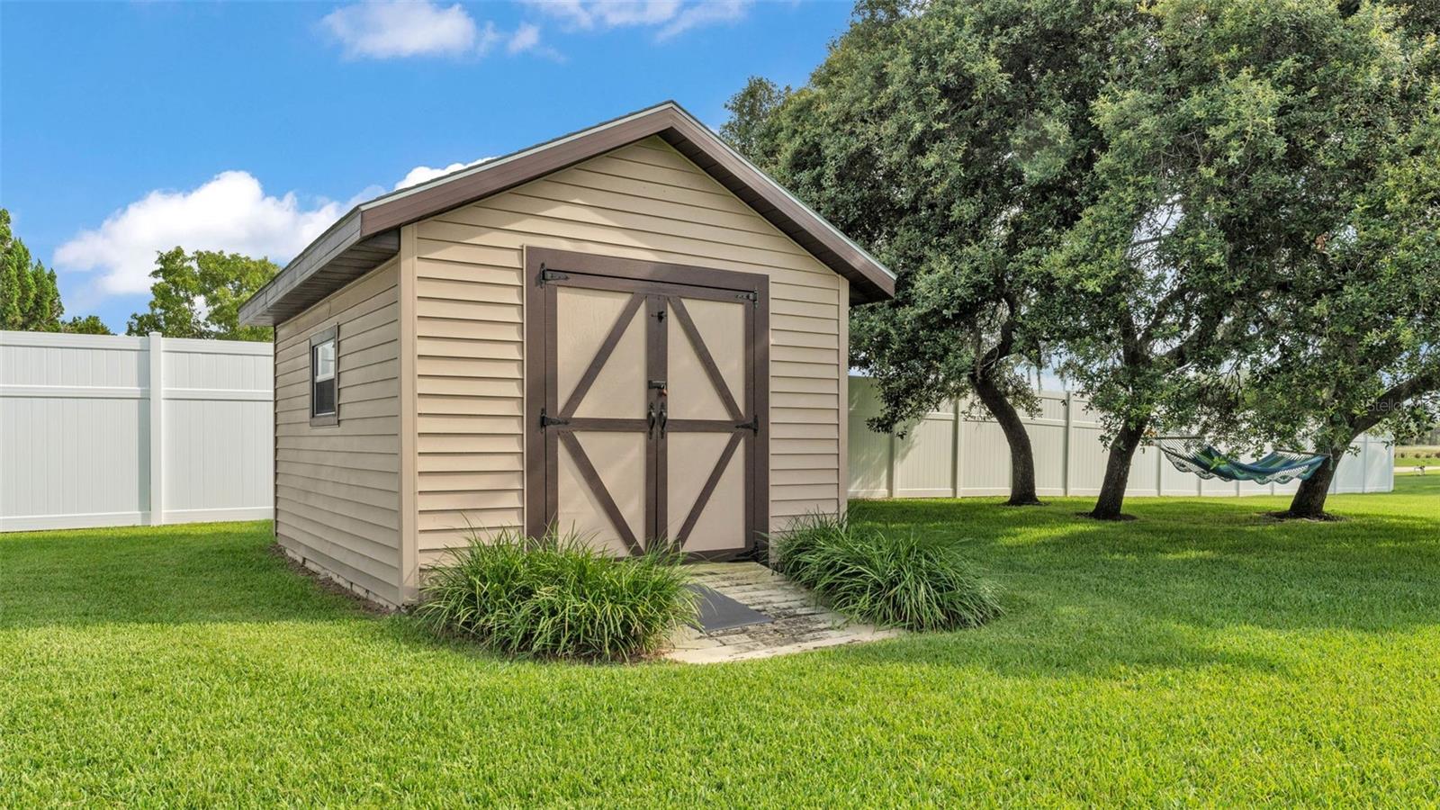 118 CALOOSA DR