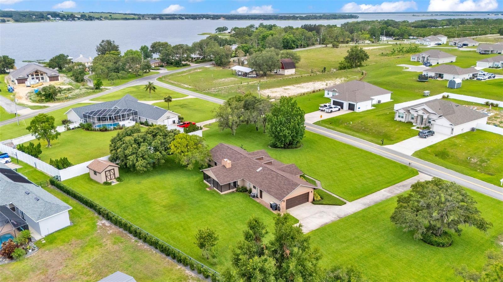 118 CALOOSA DR