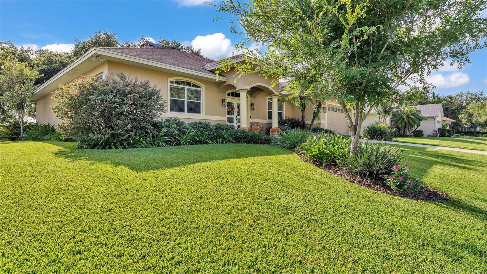 633 HART LAKE DR