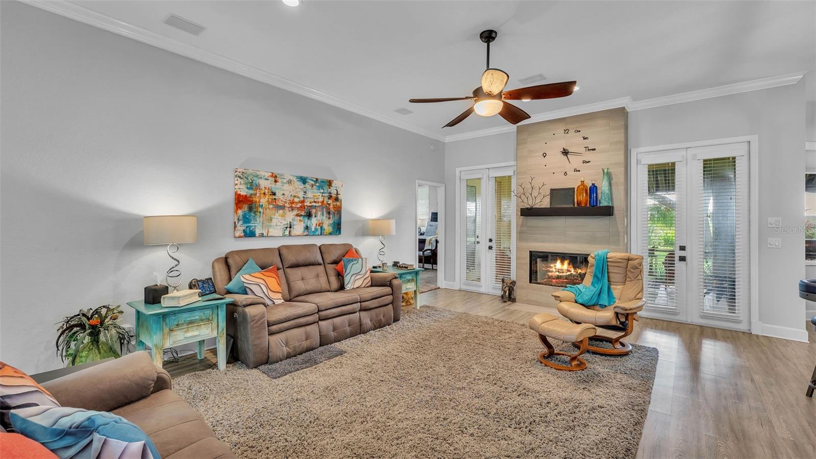 633 HART LAKE DR
