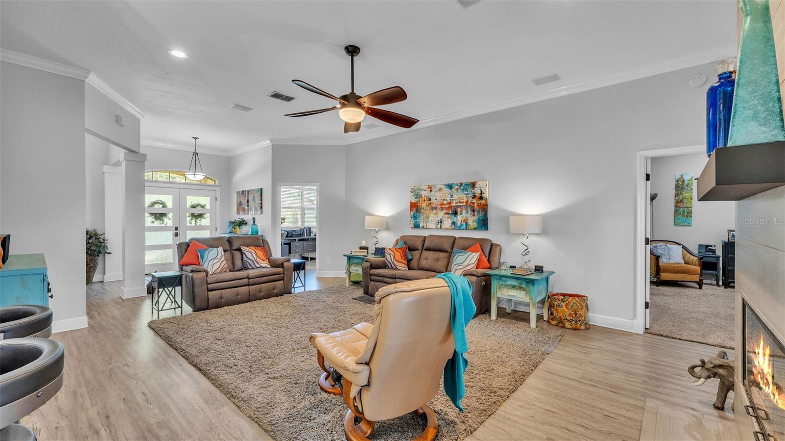 633 HART LAKE DR