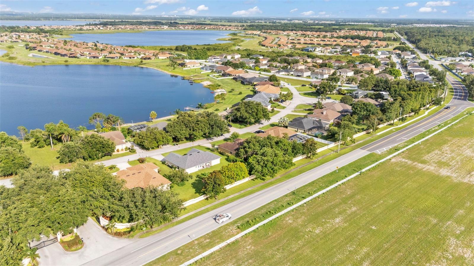 633 HART LAKE DR