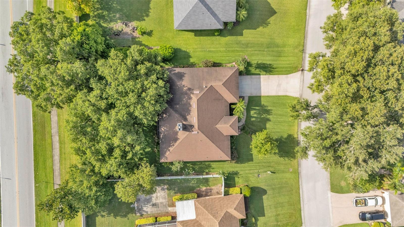633 HART LAKE DR