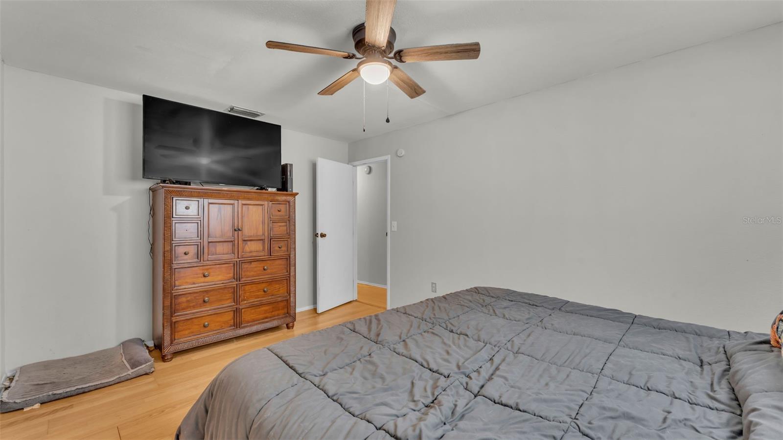 7424 HIGHLAND GROVE DR