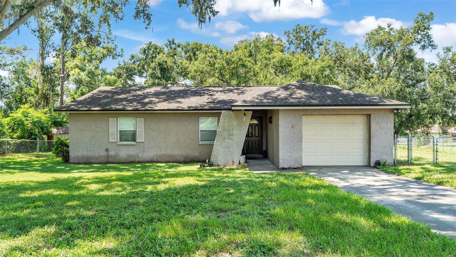 7424 HIGHLAND GROVE DR