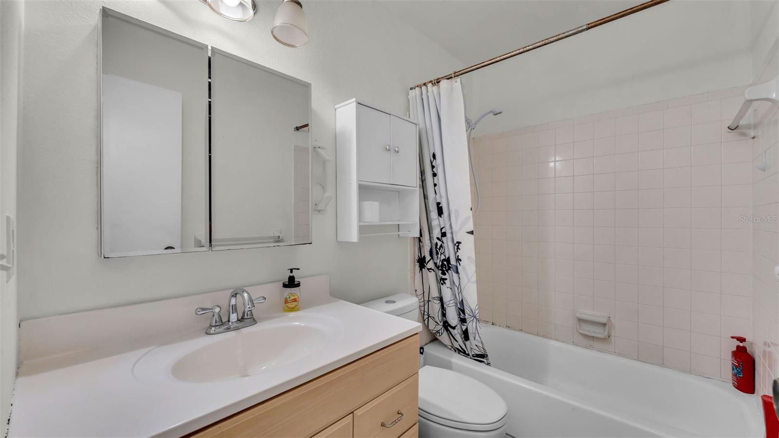 7424 HIGHLAND GROVE DR