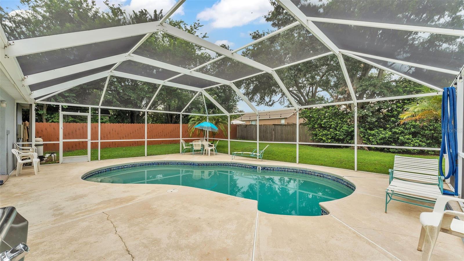 2809 BLUSH DR