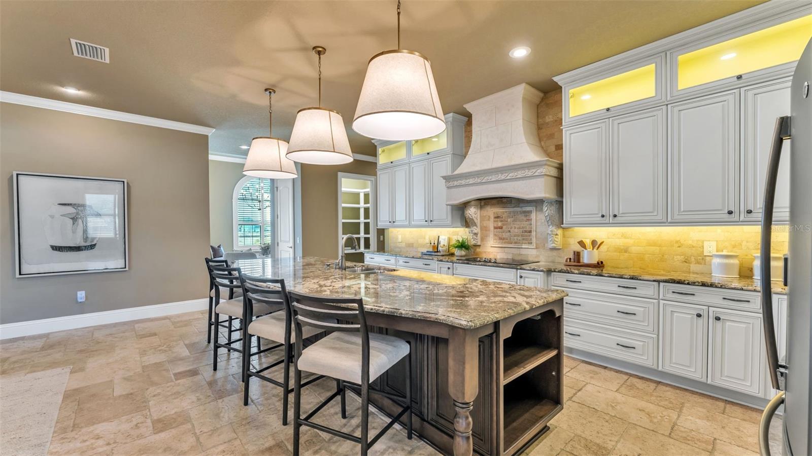 2945 SADDLE RIDGE LN