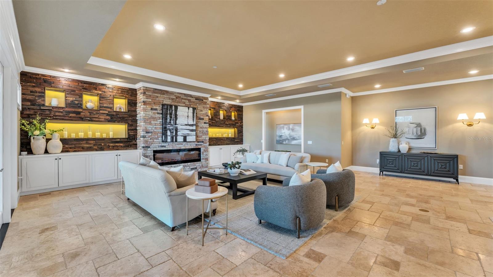 2945 SADDLE RIDGE LN